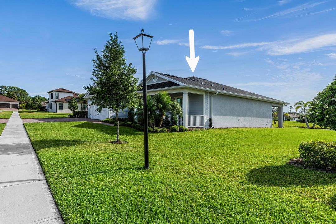 For Sale: $699,995 (3 beds, 2 baths, 2375 Square Feet)