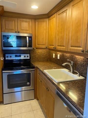 出租: $1,400 (1 贝兹, 1 浴室, 720 平方英尺)