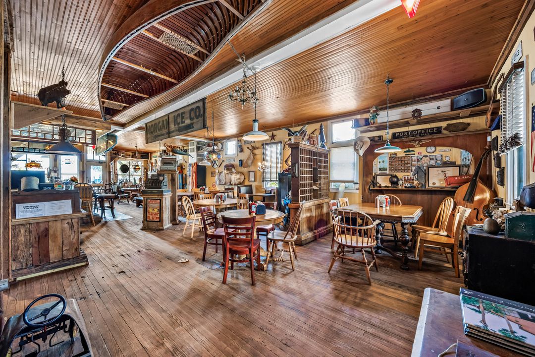 En Venta: $1,100,000 (0 camas, 0 baños, 4202 Pies cuadrados)