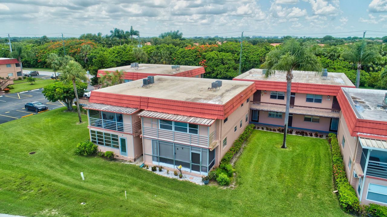 出租: $1,600 (2 贝兹, 2 浴室, 880 平方英尺)