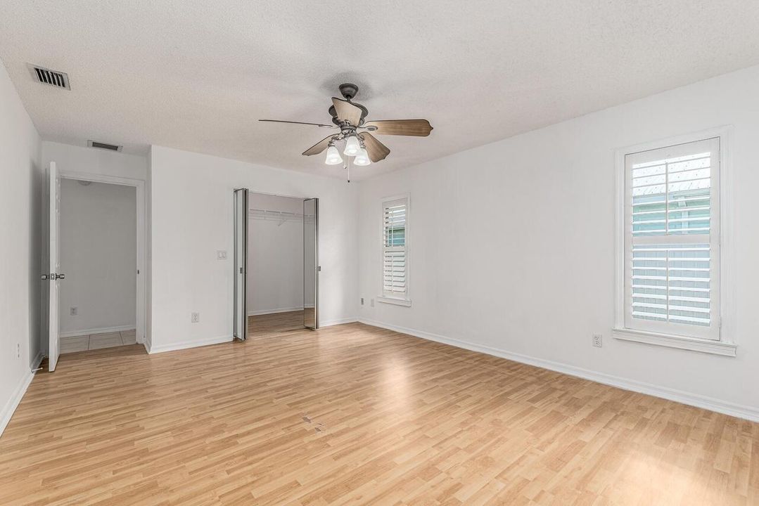 En Venta: $415,000 (3 camas, 2 baños, 1934 Pies cuadrados)