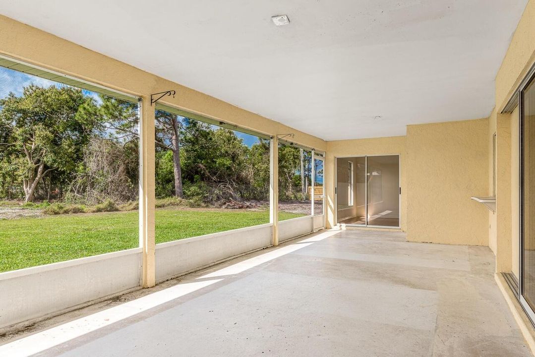 En Venta: $415,000 (3 camas, 2 baños, 1934 Pies cuadrados)