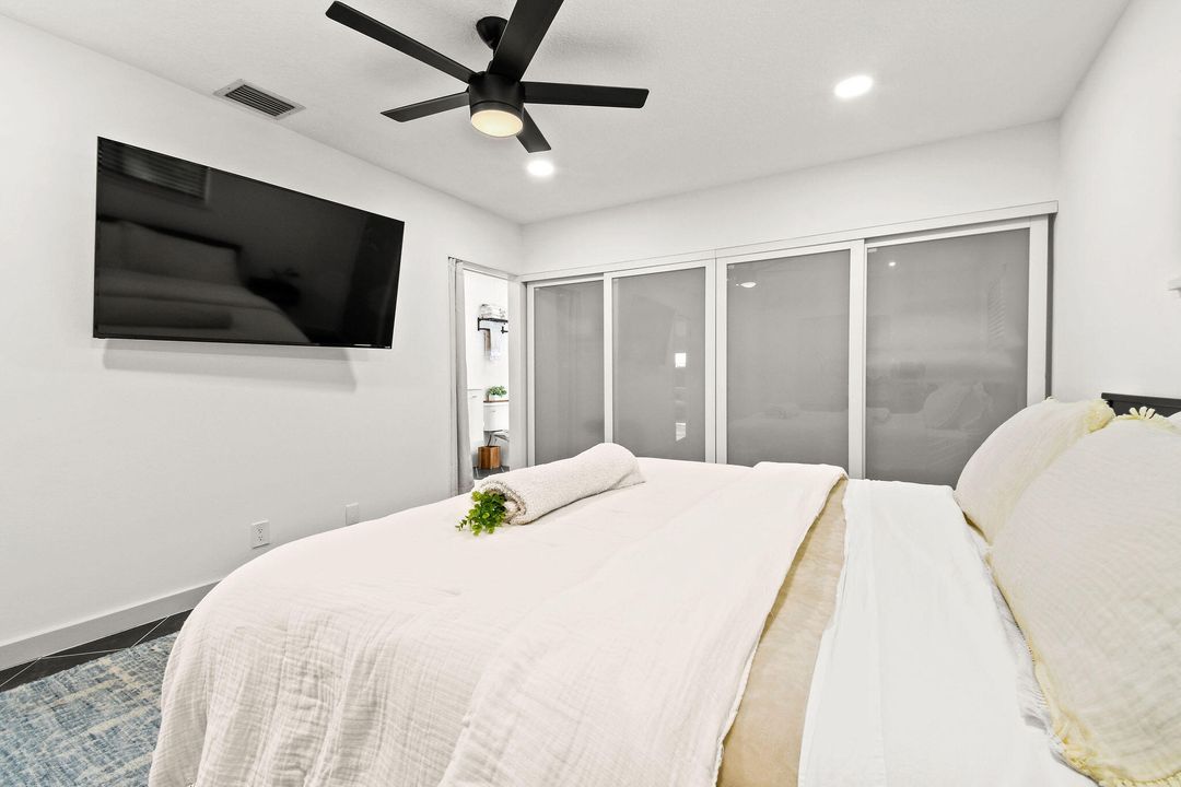 For Rent: $13,500 (3 beds, 2 baths, 1652 Square Feet)