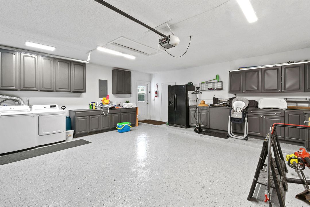 For Rent: $13,500 (3 beds, 2 baths, 1652 Square Feet)