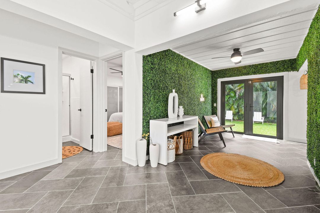 For Rent: $13,500 (3 beds, 2 baths, 1652 Square Feet)