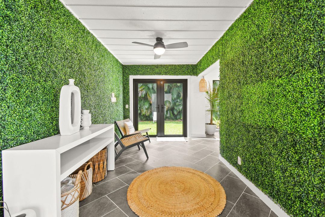 For Rent: $13,500 (3 beds, 2 baths, 1652 Square Feet)