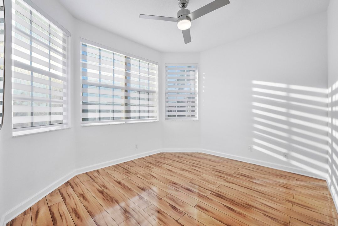 На продажу: $1,299,000 (7 спален, 4 ванн, 4052 Квадратных фут)