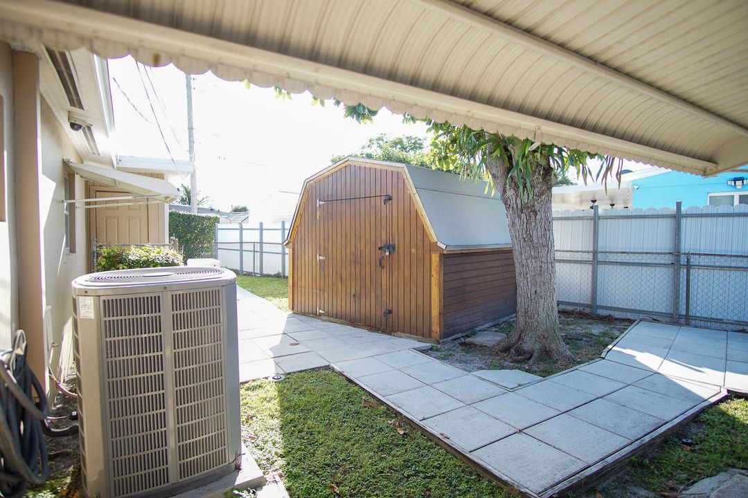 For Sale: $475,000 (3 beds, 2 baths, 1578 Square Feet)