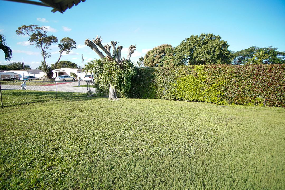 For Sale: $475,000 (3 beds, 2 baths, 1578 Square Feet)