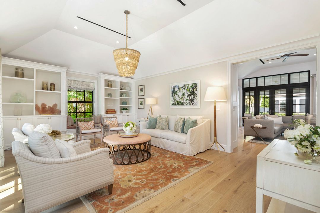 На продажу: $13,500,000 (3 спален, 3 ванн, 2611 Квадратных фут)