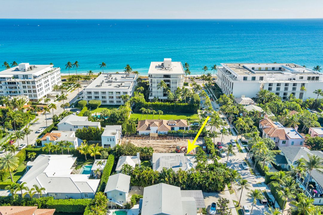 На продажу: $13,500,000 (3 спален, 3 ванн, 2611 Квадратных фут)