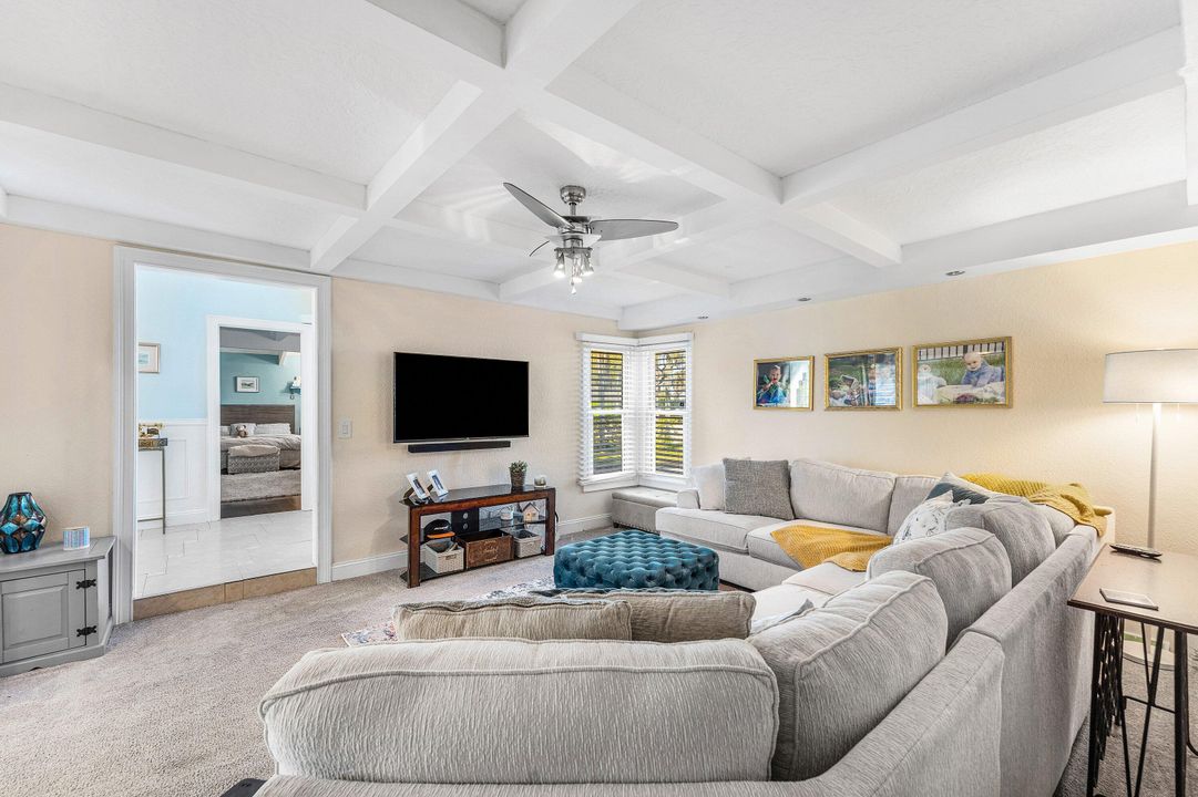 For Sale: $650,000 (4 beds, 4 baths, 2616 Square Feet)