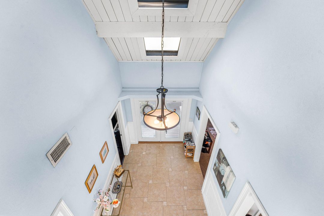 For Sale: $650,000 (4 beds, 4 baths, 2616 Square Feet)