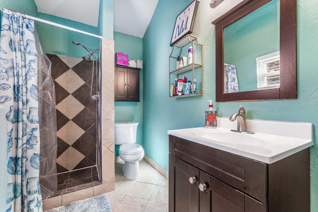 For Sale: $650,000 (4 beds, 4 baths, 2616 Square Feet)