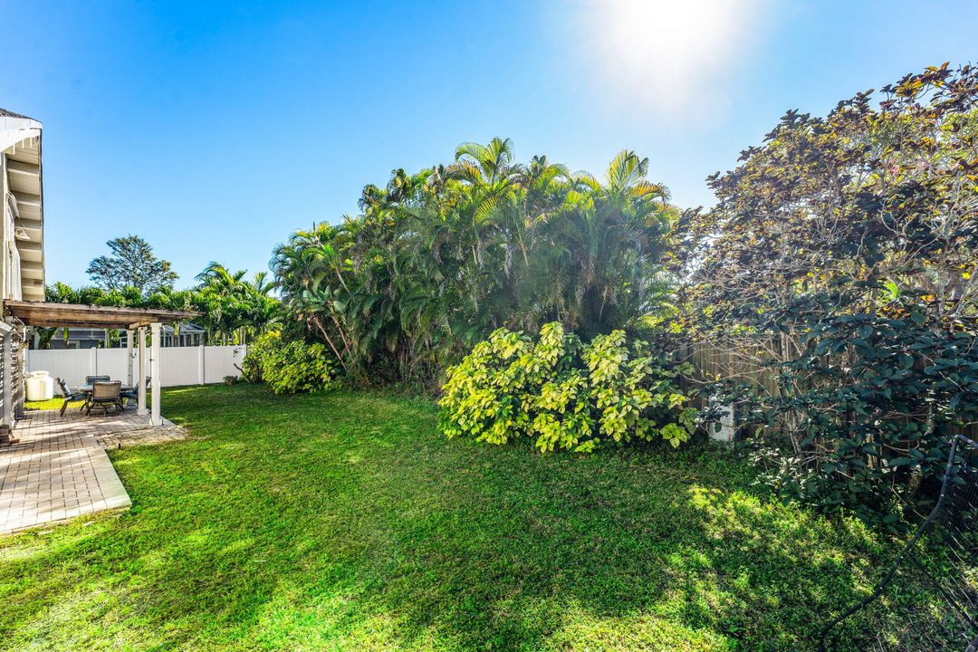 For Sale: $650,000 (4 beds, 4 baths, 2616 Square Feet)