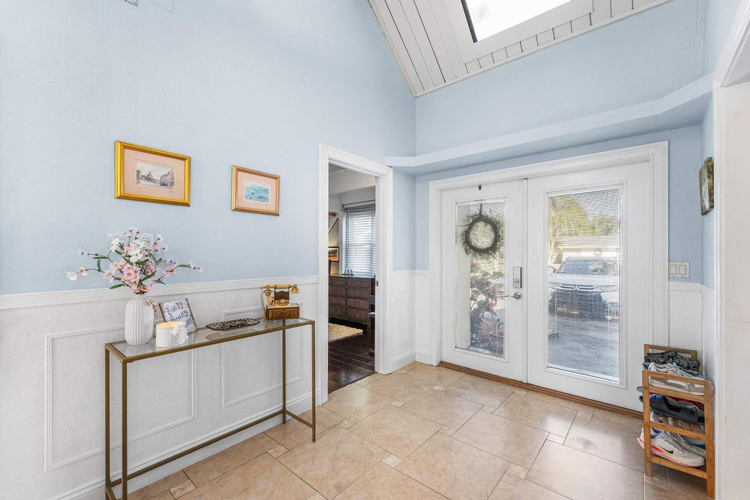 For Sale: $650,000 (4 beds, 4 baths, 2616 Square Feet)