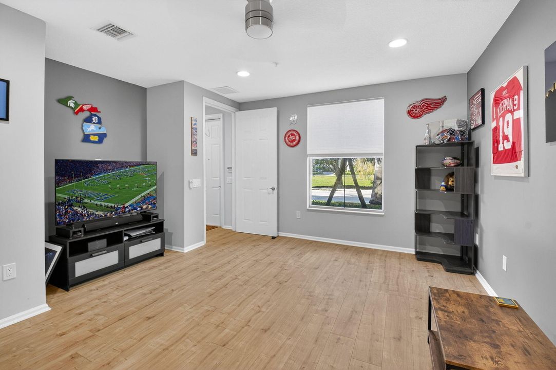 For Sale: $479,000 (3 beds, 4 baths, 1880 Square Feet)