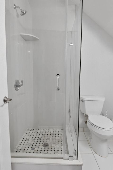 For Sale: $479,000 (3 beds, 4 baths, 1880 Square Feet)