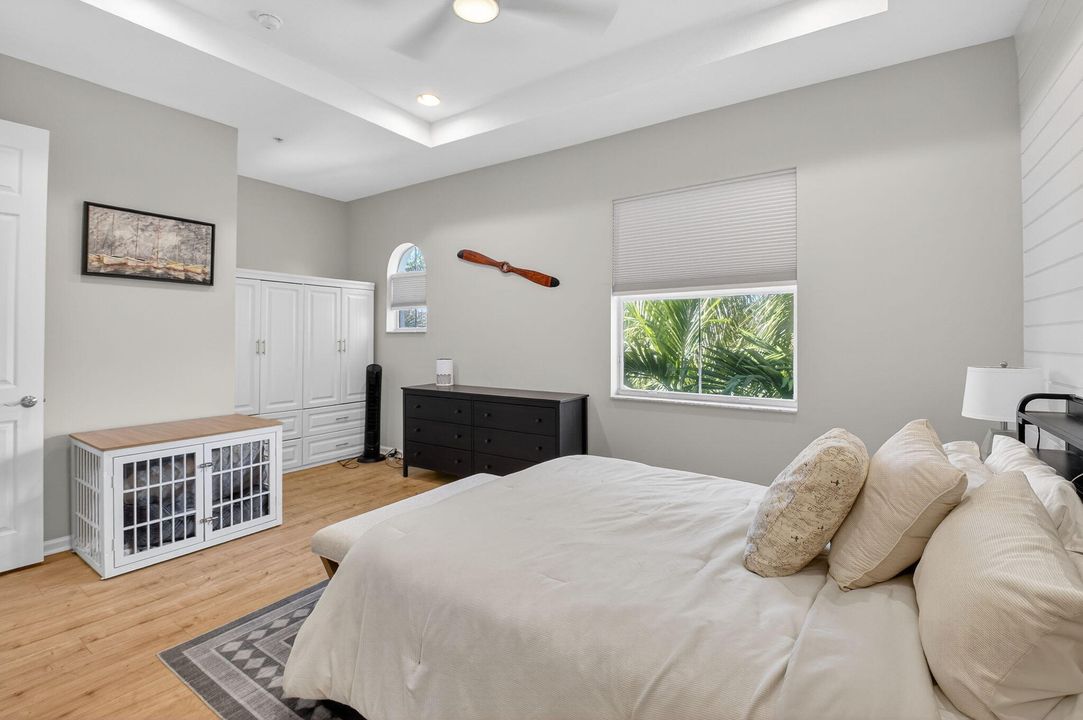 For Sale: $479,000 (3 beds, 4 baths, 1880 Square Feet)