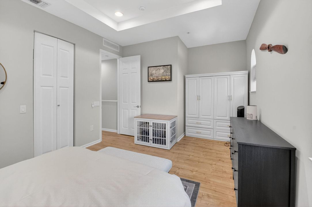 For Sale: $479,000 (3 beds, 4 baths, 1880 Square Feet)