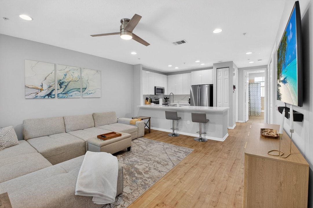 For Sale: $479,000 (3 beds, 4 baths, 1880 Square Feet)