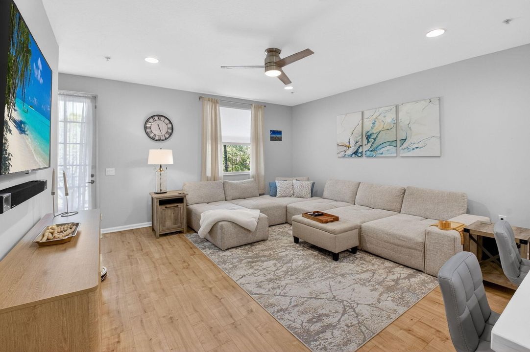 For Sale: $479,000 (3 beds, 4 baths, 1880 Square Feet)