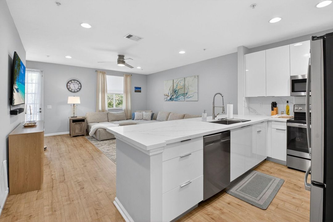 For Sale: $479,000 (3 beds, 4 baths, 1880 Square Feet)