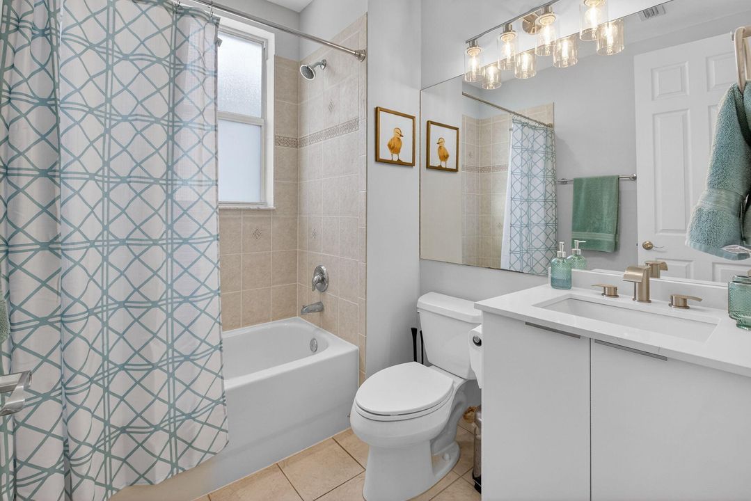 For Sale: $479,000 (3 beds, 4 baths, 1880 Square Feet)