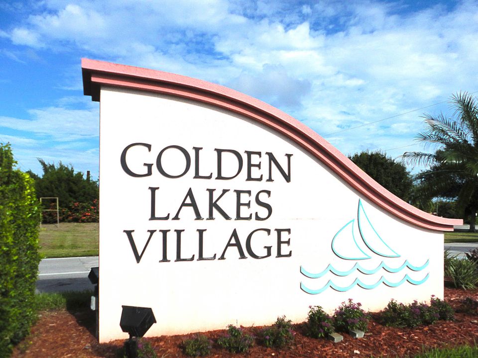 For Sale: $169,900 (2 beds, 2 baths, 1096 Square Feet)