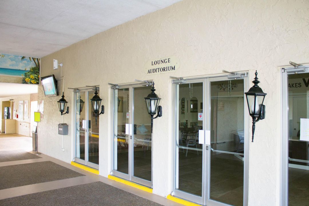 For Sale: $169,900 (2 beds, 2 baths, 1096 Square Feet)