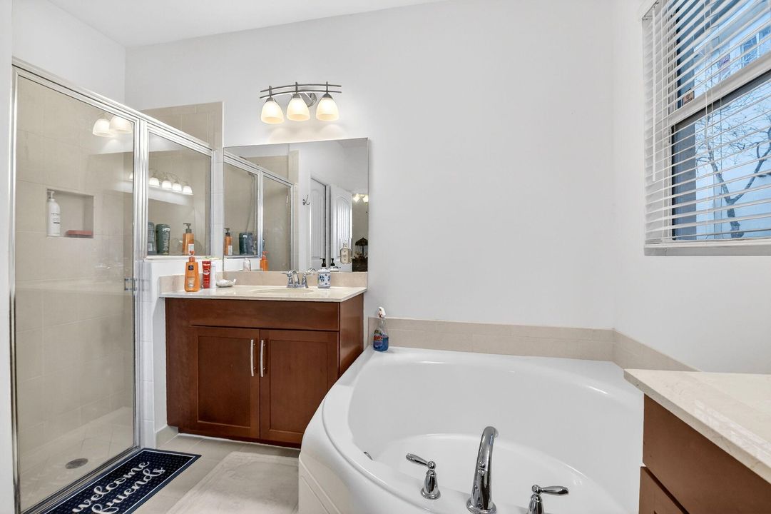 На продажу: $520,000 (3 спален, 2 ванн, 1759 Квадратных фут)