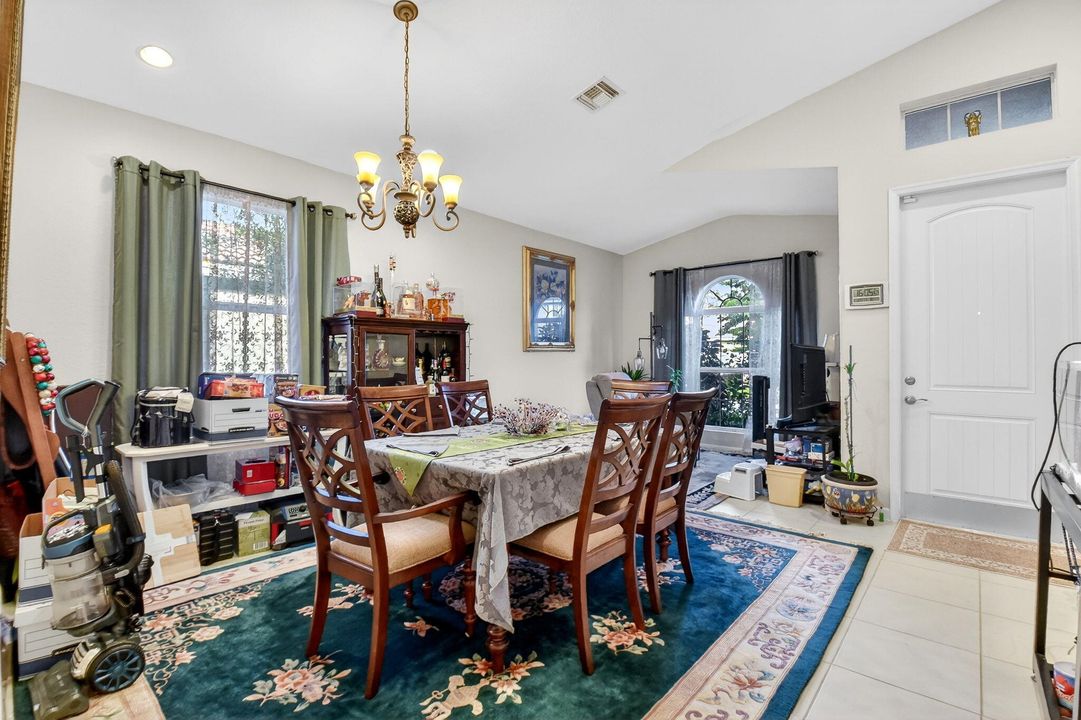 На продажу: $520,000 (3 спален, 2 ванн, 1759 Квадратных фут)