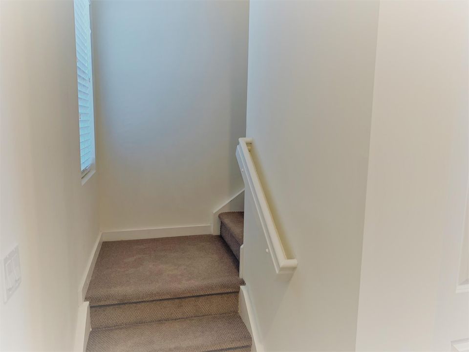 В аренду: $2,550 (3 спален, 2 ванн, 1440 Квадратных фут)