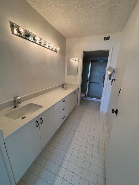 For Sale: $285,000 (3 beds, 2 baths, 1616 Square Feet)