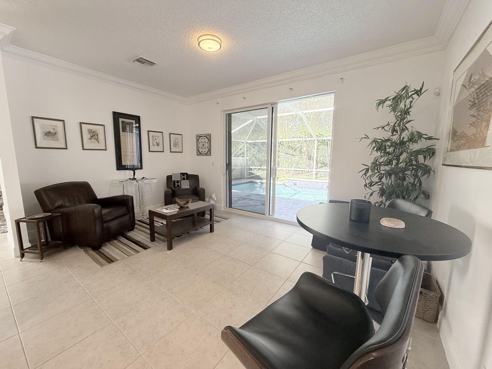 For Rent: $3,800 (4 beds, 2 baths, 2122 Square Feet)