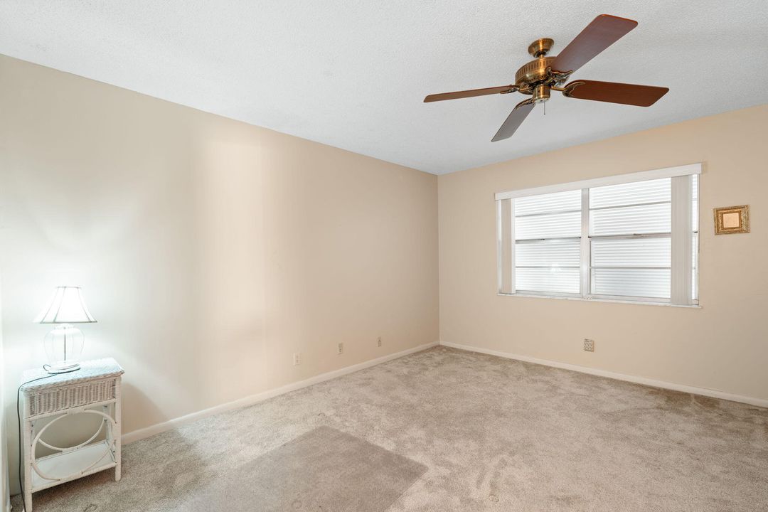 For Sale: $119,900 (2 beds, 2 baths, 1104 Square Feet)