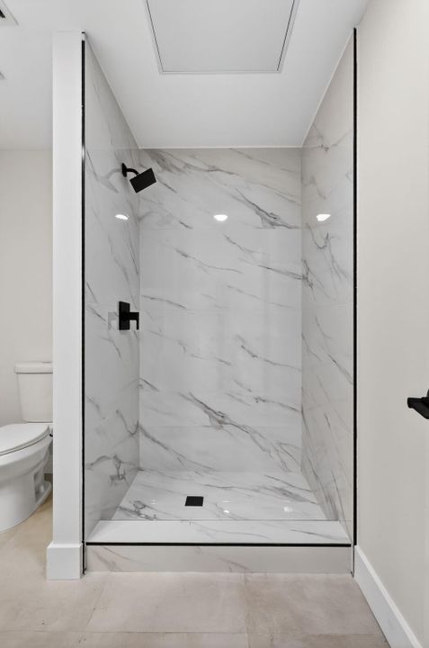 For Rent: $2,100 (2 beds, 1 baths, 1024 Square Feet)