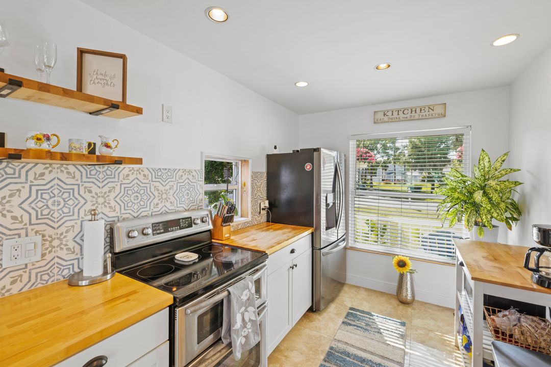 待售: $460,000 (3 贝兹, 3 浴室, 1386 平方英尺)