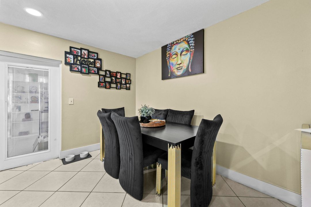 For Rent: $3,150 (3 beds, 2 baths, 1388 Square Feet)