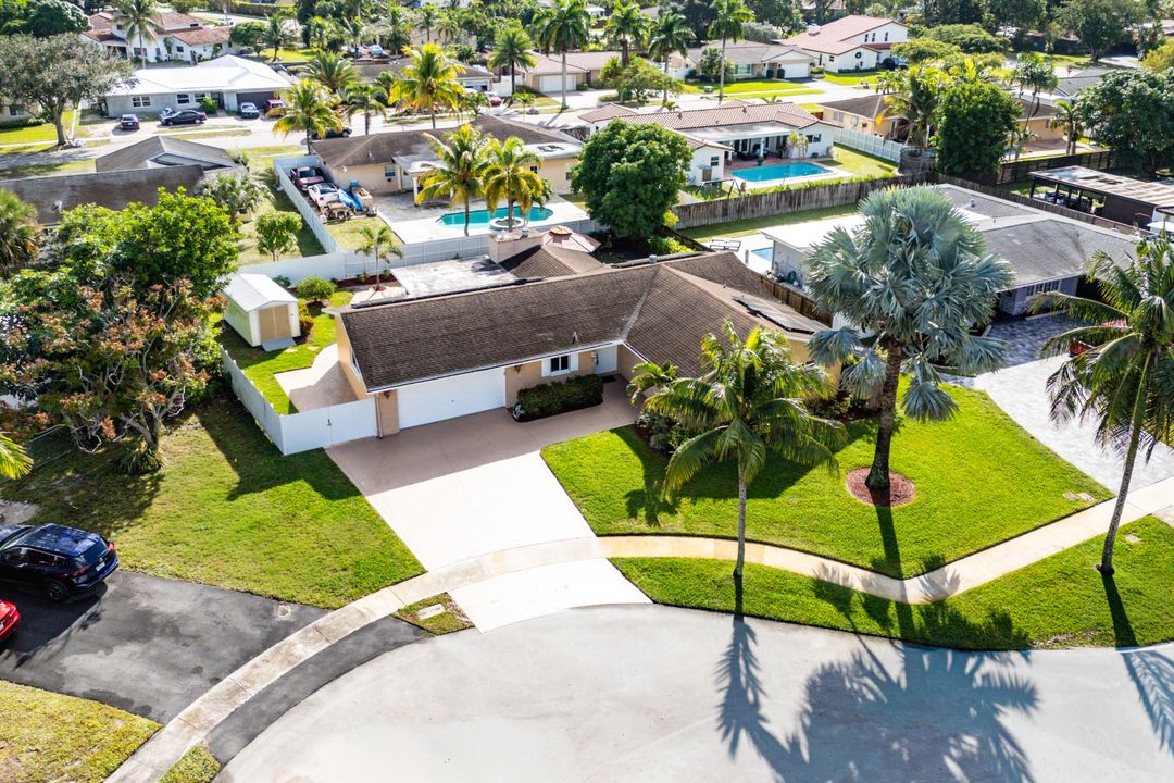 En Venta: $639,900 (3 camas, 2 baños, 1819 Pies cuadrados)