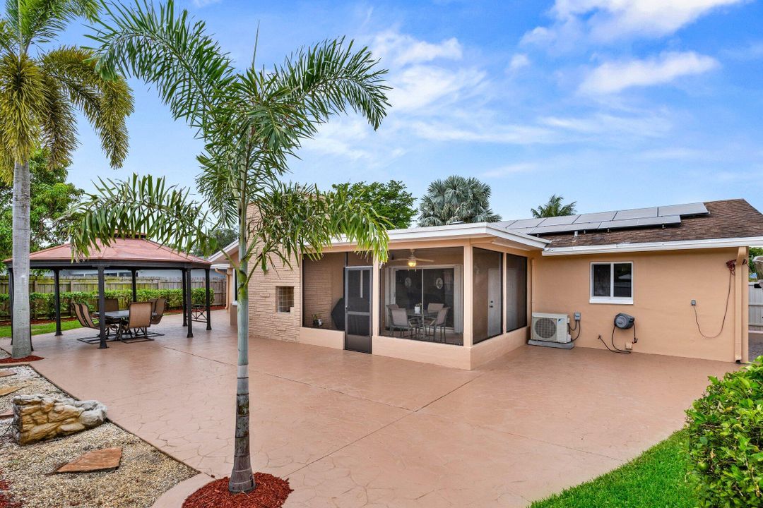 En Venta: $639,900 (3 camas, 2 baños, 1819 Pies cuadrados)