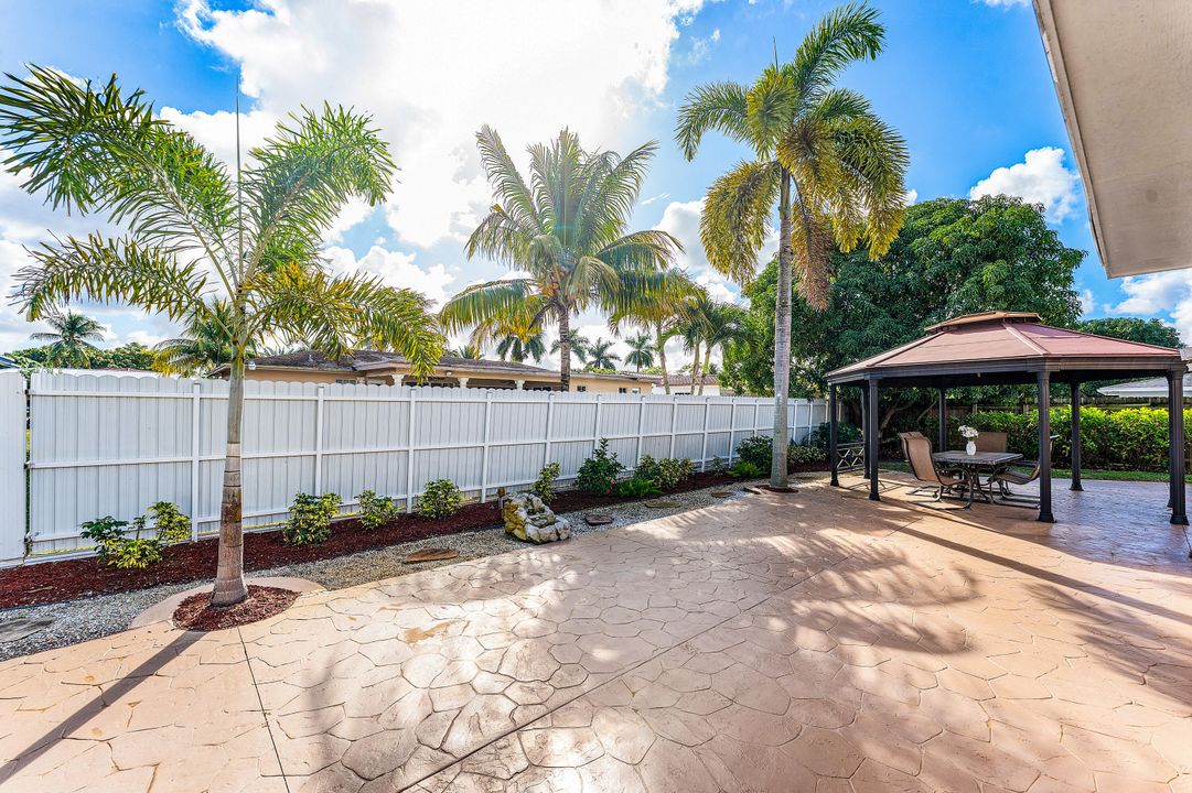 En Venta: $639,900 (3 camas, 2 baños, 1819 Pies cuadrados)