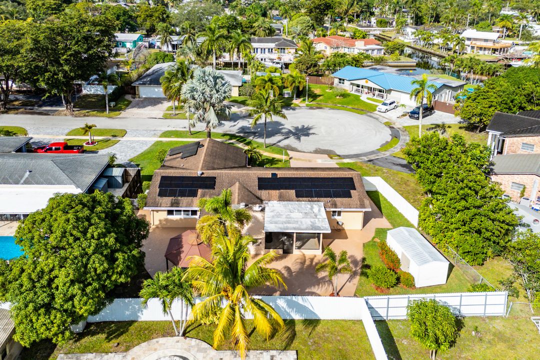 En Venta: $639,900 (3 camas, 2 baños, 1819 Pies cuadrados)