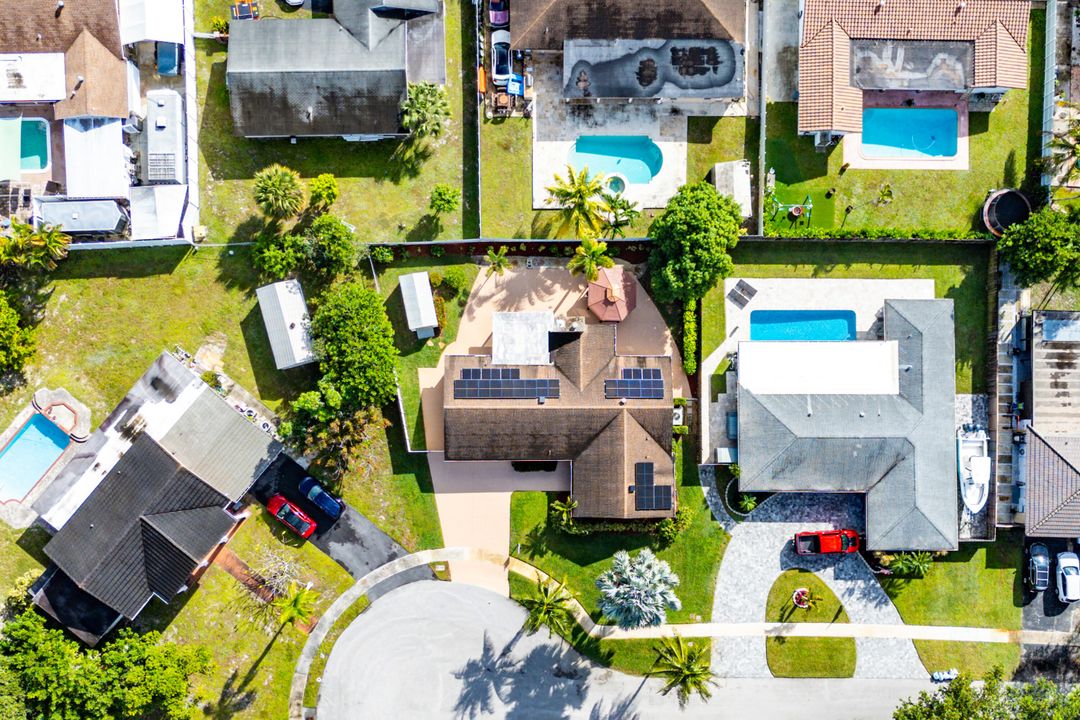 En Venta: $639,900 (3 camas, 2 baños, 1819 Pies cuadrados)