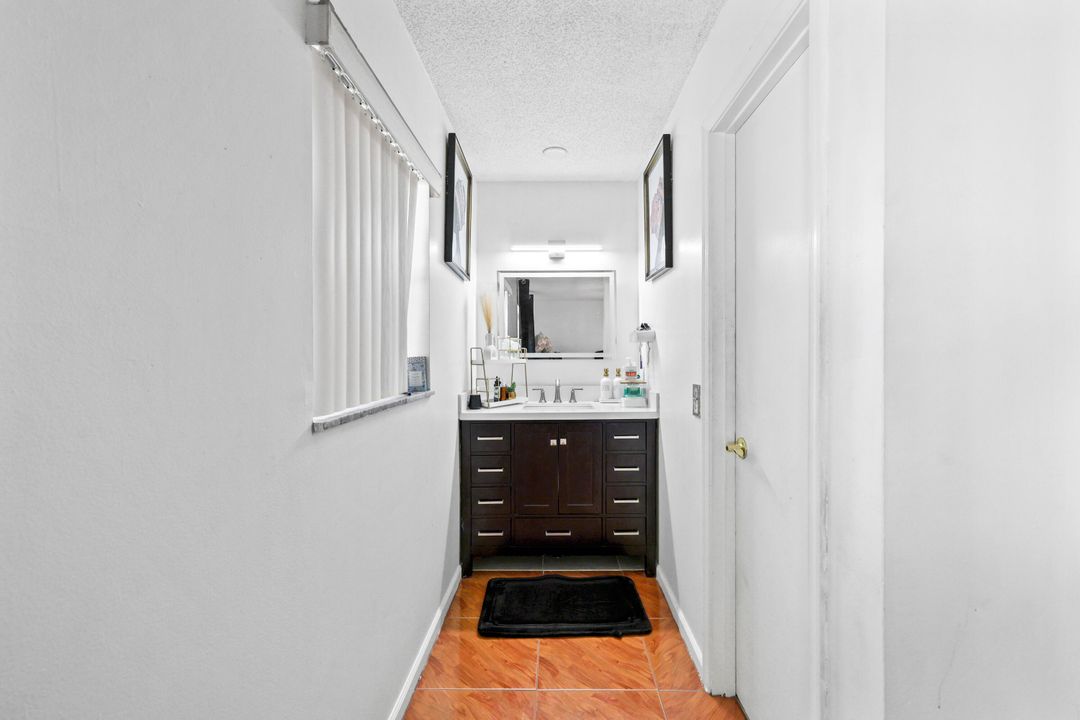 For Rent: $3,150 (3 beds, 2 baths, 1388 Square Feet)