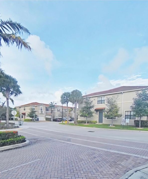 En Renta: $2,850 (3 camas, 2 baños, 1495 Pies cuadrados)