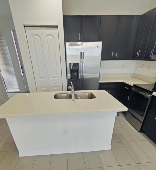 En Renta: $2,850 (3 camas, 2 baños, 1495 Pies cuadrados)