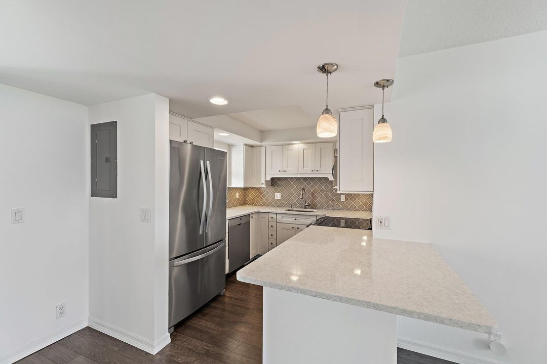 待售: $405,000 (2 贝兹, 2 浴室, 1160 平方英尺)