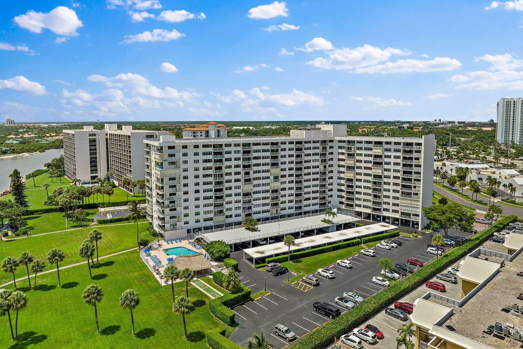 待售: $405,000 (2 贝兹, 2 浴室, 1160 平方英尺)