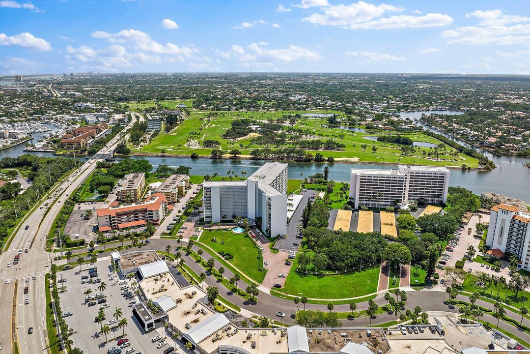 待售: $405,000 (2 贝兹, 2 浴室, 1160 平方英尺)